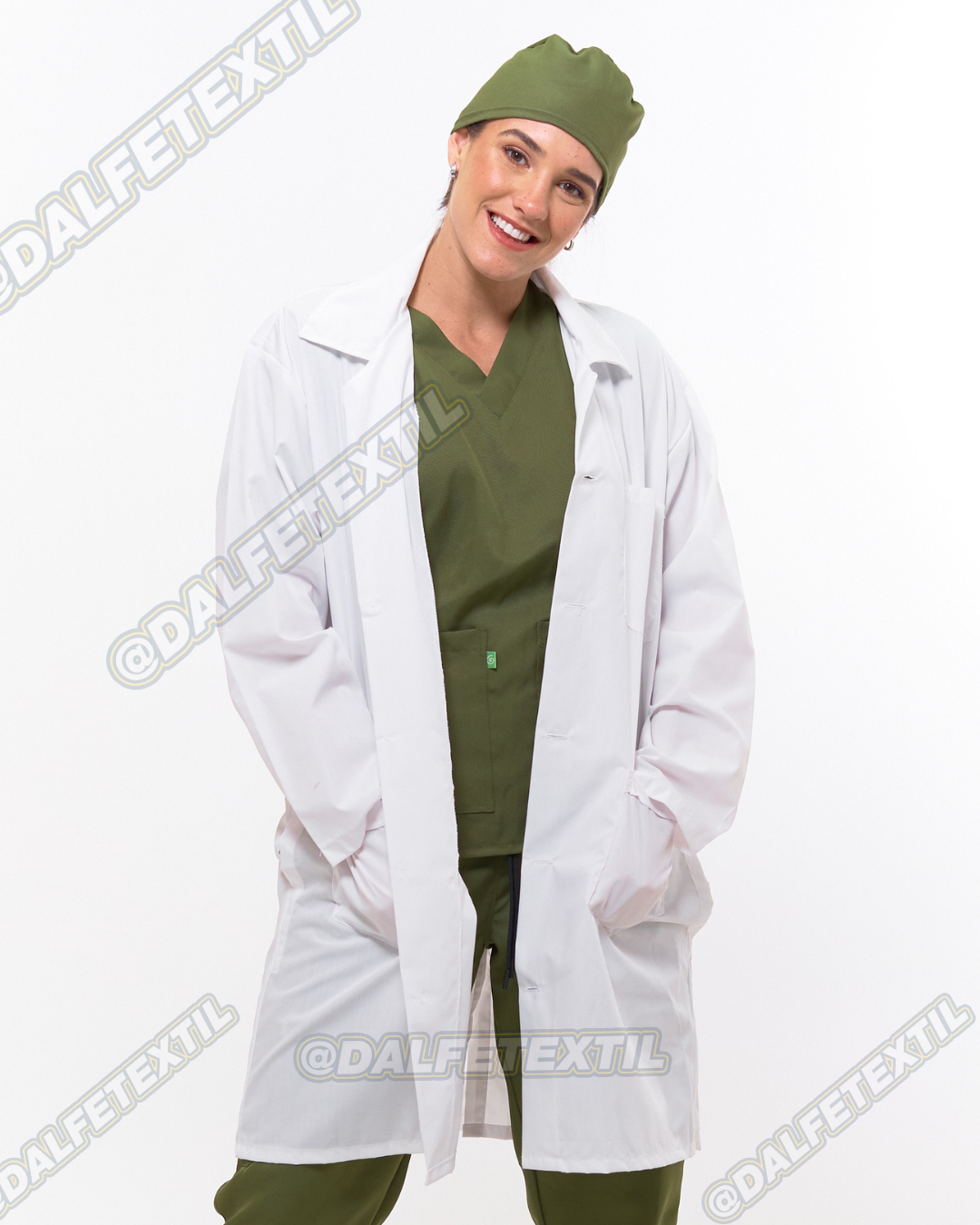 Bata Médica de Permalina Manga Larga Dama